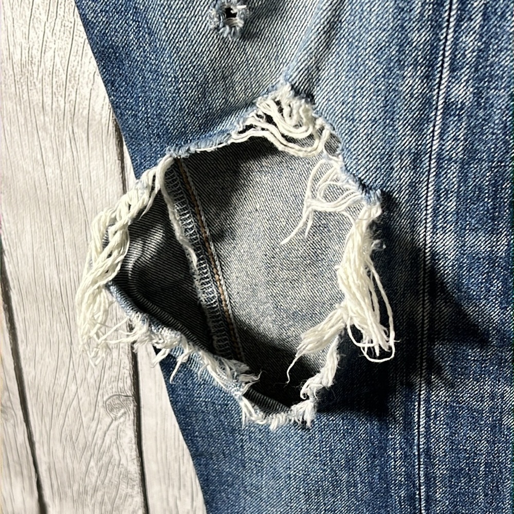 Moussy Distressed/Destroyed Button Fly Jeans Size… - image 4